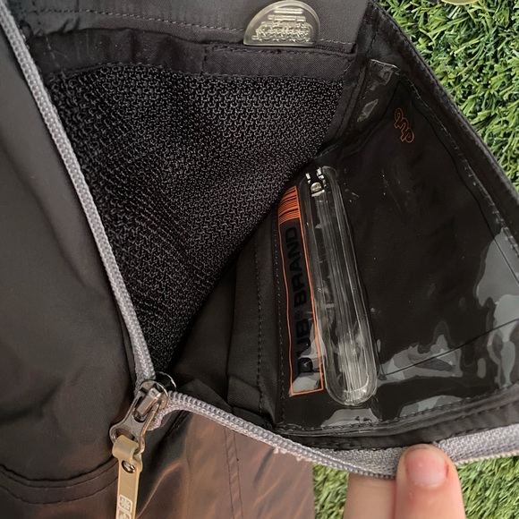 Dub Brand Women’s Snowboard pants Tons of pockets - Picture 3 of 12